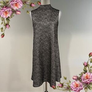 The Limited Elegant Black and gold Sleeveless formal Dress‎ size small